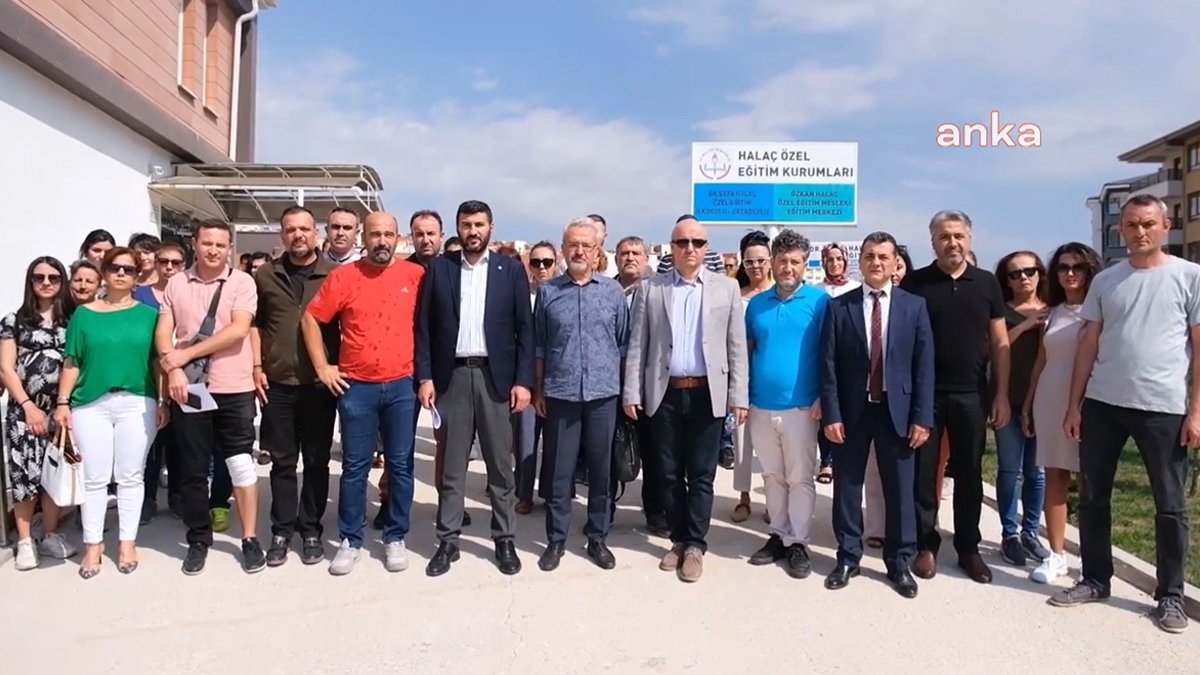 Eskişehir'de öğretmenlere yapılan saldırı protesto edildi: Bu tür olaylar okullardaki güvenlik endişesini arttırıyor