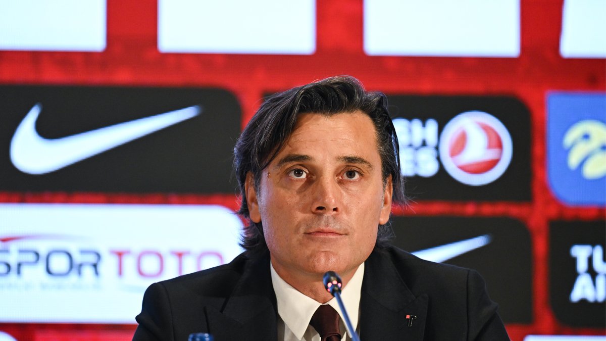 Milli takımın yeni patronu iddialı konuştu: Eski sistemi değiştireceğini söyledi! "Yeni bir oyun metodu kuracağız"