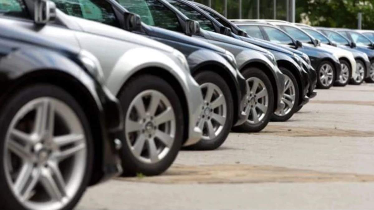 İkinci el araç fiyatları balon gibi geri söndü! Ağır cezaların sonucu ise yüz güldürdü: 'Sıkıntılar çok büyük ölçüde sona erdi'