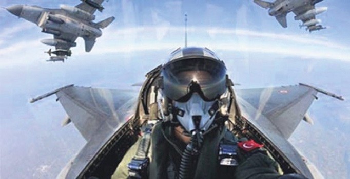 Hava Kuvvetleri'ne dönüş için ilk başvuru