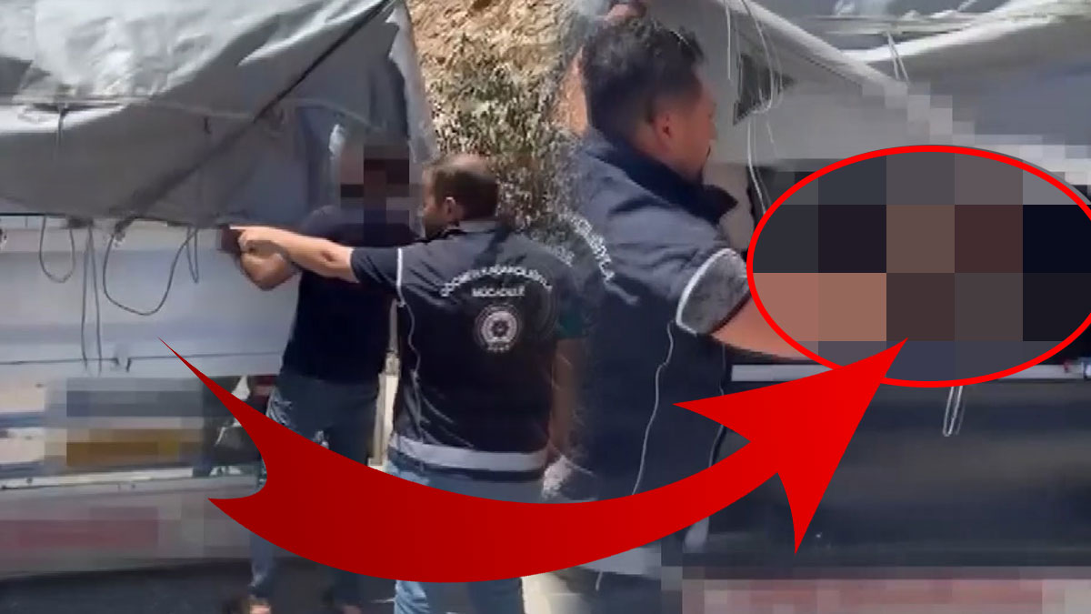 Tenteyi araladıkça yenisi çıktı: Polis, saya saya bitiremedi! Kamyonetin kasasını görenler hayrete düştü