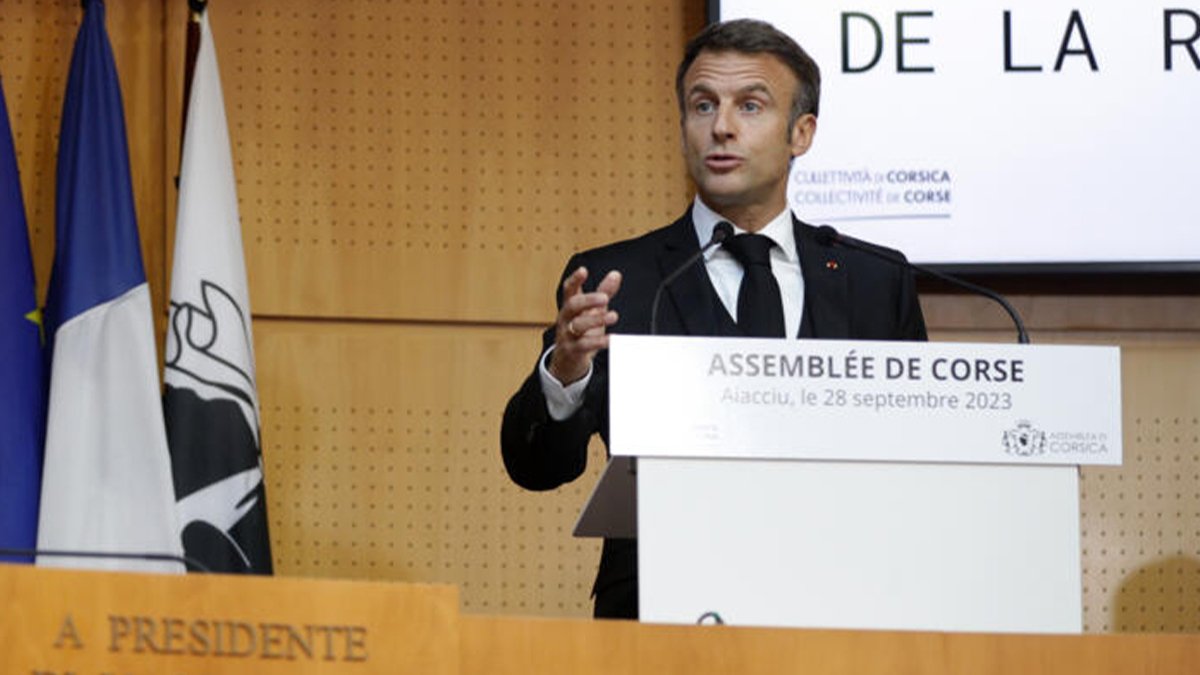 Fransa'dan ayrılmaya hazırlanan Korsika'ya sürpriz çağrı: 'Özerkliği inşa edecek anayasa hazırlayalım'