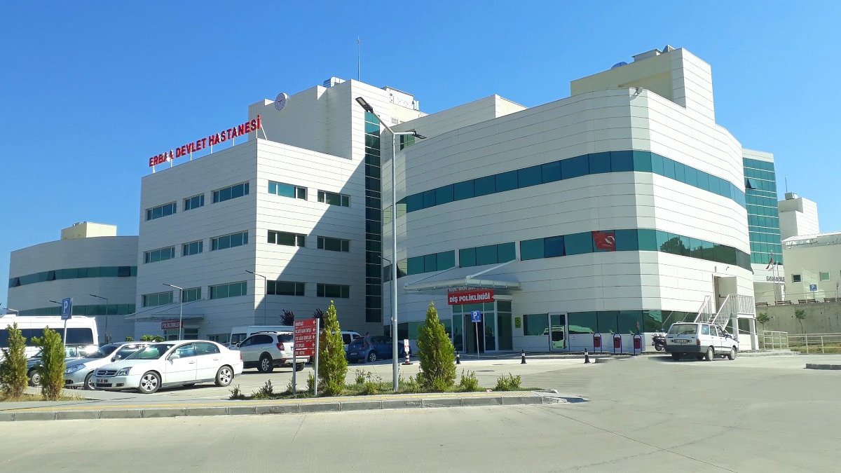 17 hekim istifa etti, acil servis tek doktora kaldı: 'Gidecek başka hastane yok'