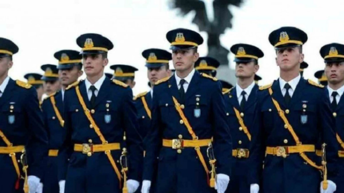 Binbaşı Nasıl Olunur: Türk Silahlı Kuvvetleri'nde Kariyer Yolculuğu