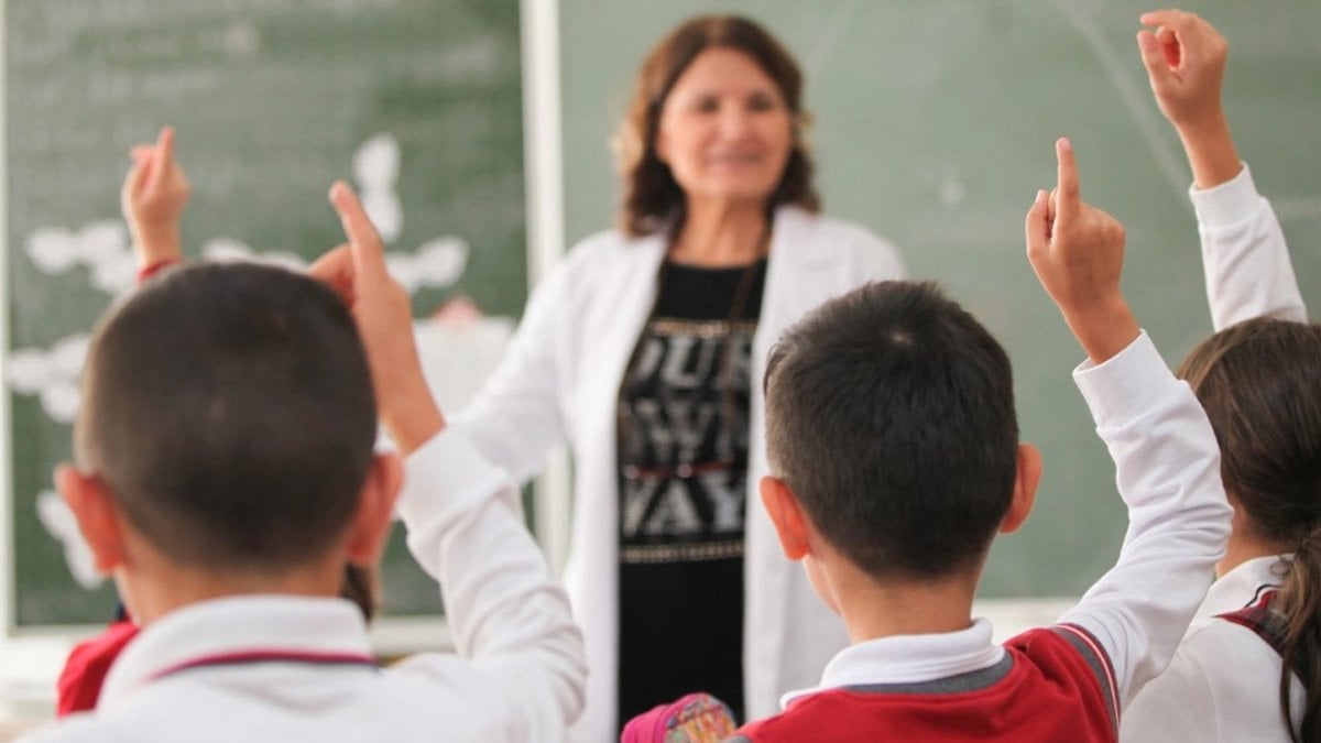 Yargıtay'dan özel okul öğretmenlerine emsal karar: Sadece girdikleri derse göre mesai alacaklar