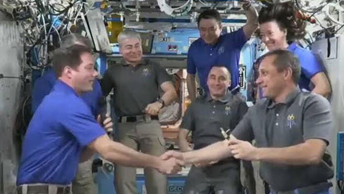 Uzayda ilk uzun metrajlı film: 45 dakika içinde gün batıp çıkıyordu