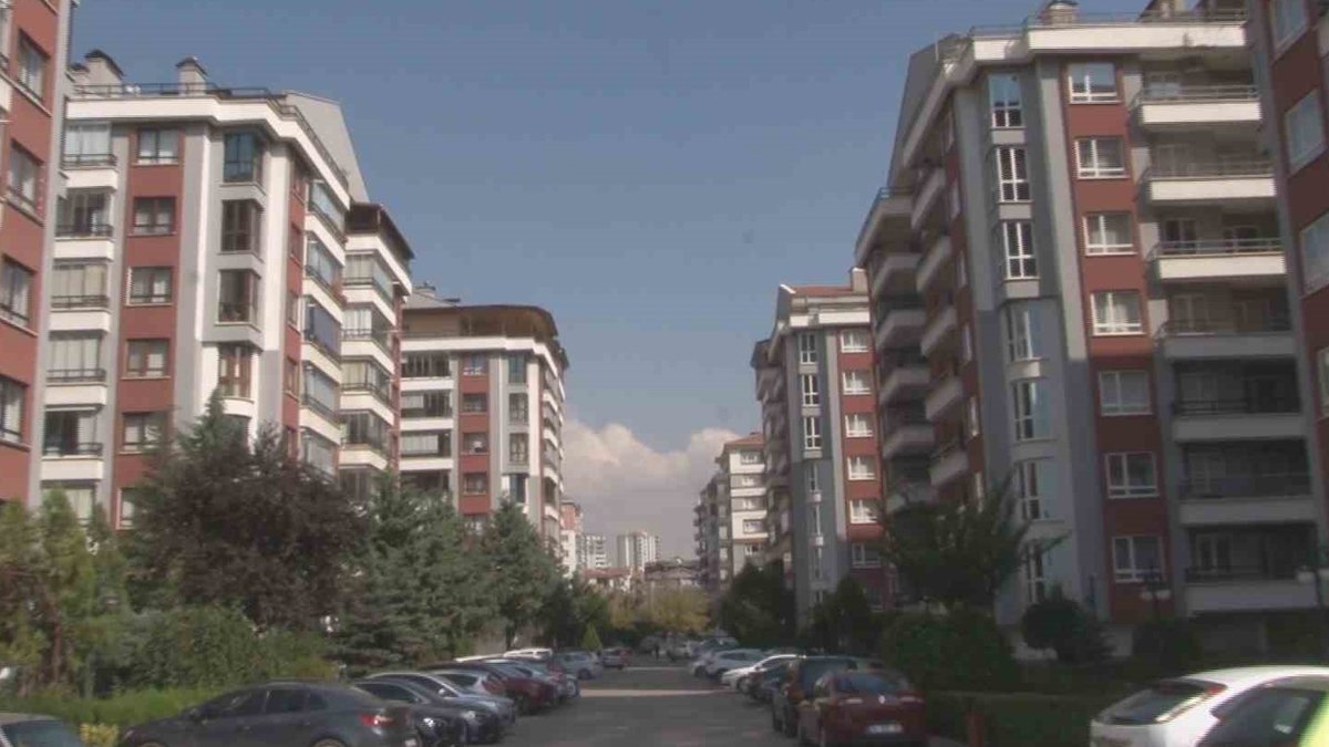 'Fahiş kira' bir siteyi daha yargıya götürdü: Yüzde 800'lük zamma kiracı isyanı