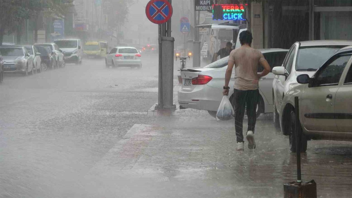 Meteoroloji'den 43 ile uyarı: Sağanak çok sert vuracak!
