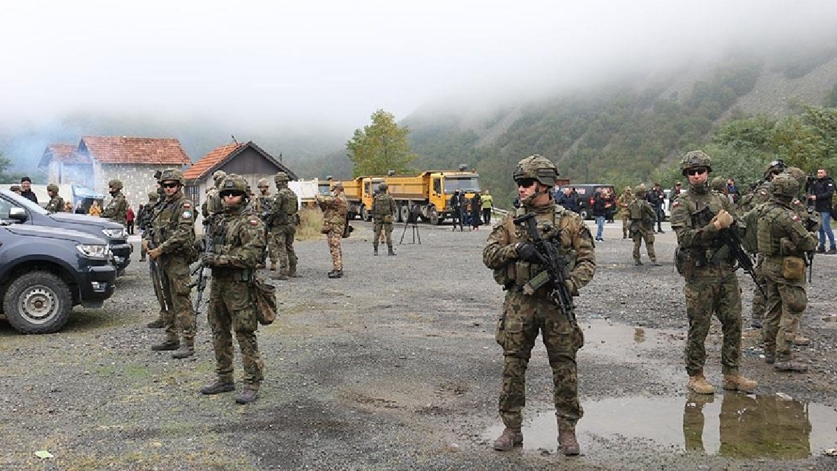 ABD’nin açıklamaları Sırbistan’a geri adım attırdı: Birlikler sınırdan çekiliyor