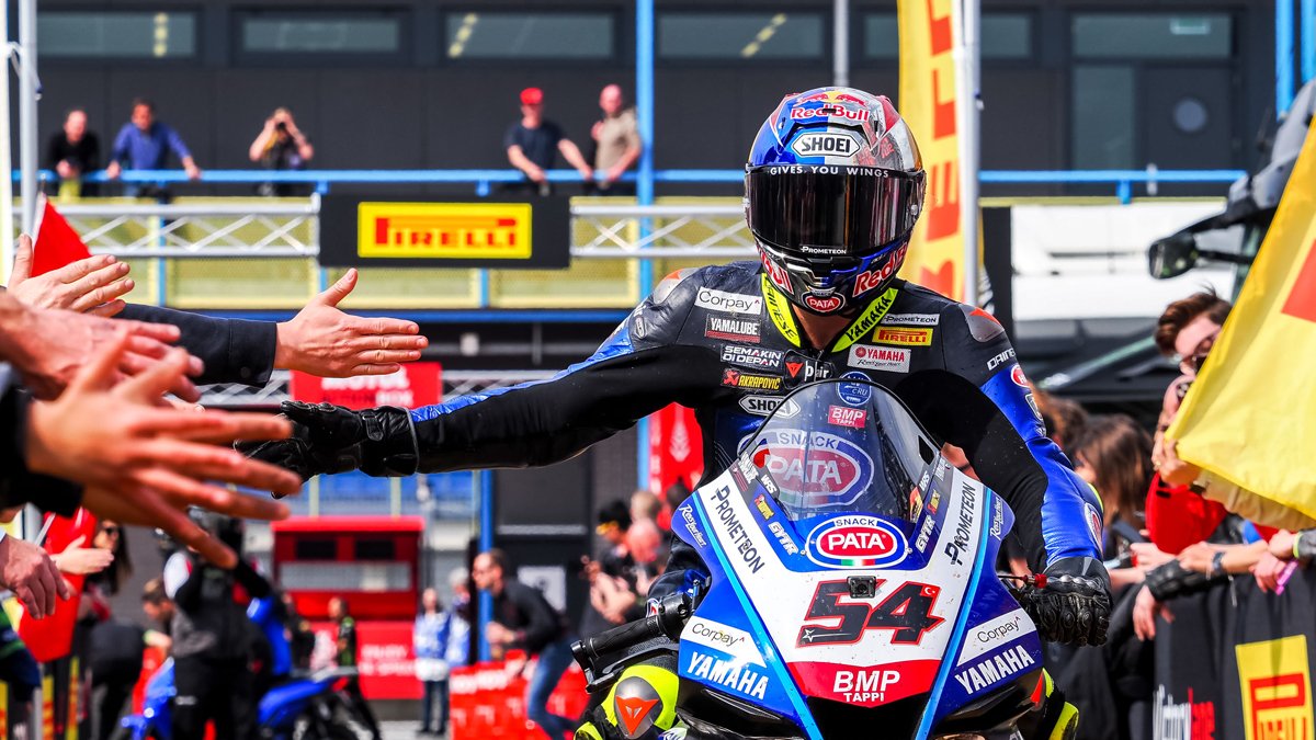 Milli motosikletçiden büyük başarı! Portekiz yarışında 2'inci oldu