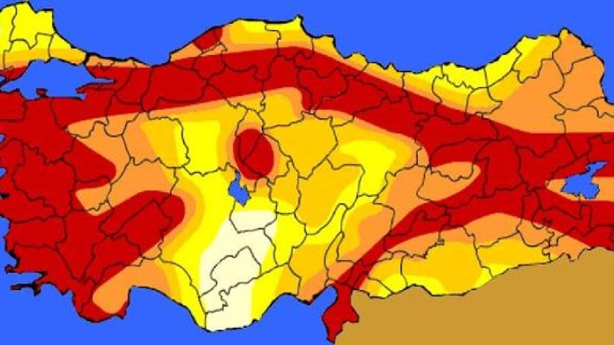 Buca depreminin ardından dikkat çeken uyarı! Her yerden hissedilmişti... '11 aydır çok hareketli' diyerek uyardı