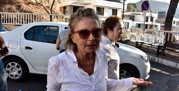 FETÖ soruşturmasında tutuklanan gazeteci Nazlı Ilıcak'ın ifadesi ortaya çıktı - Son dakika