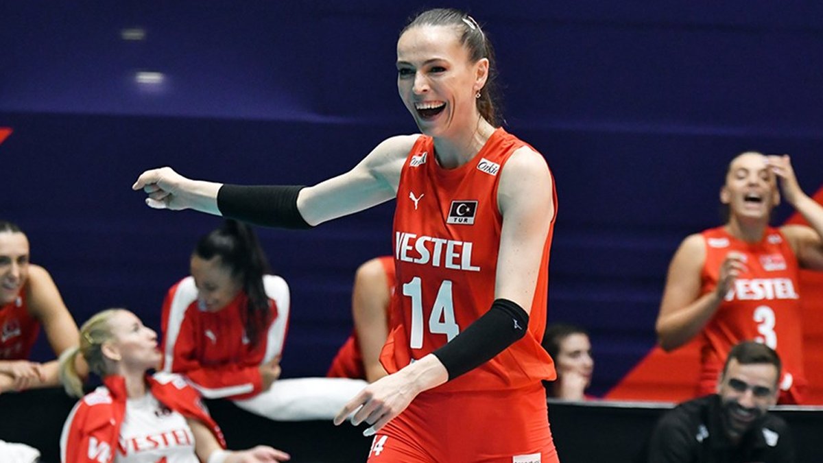 Eda Erdem'ni ismi evinin sokağına verildi