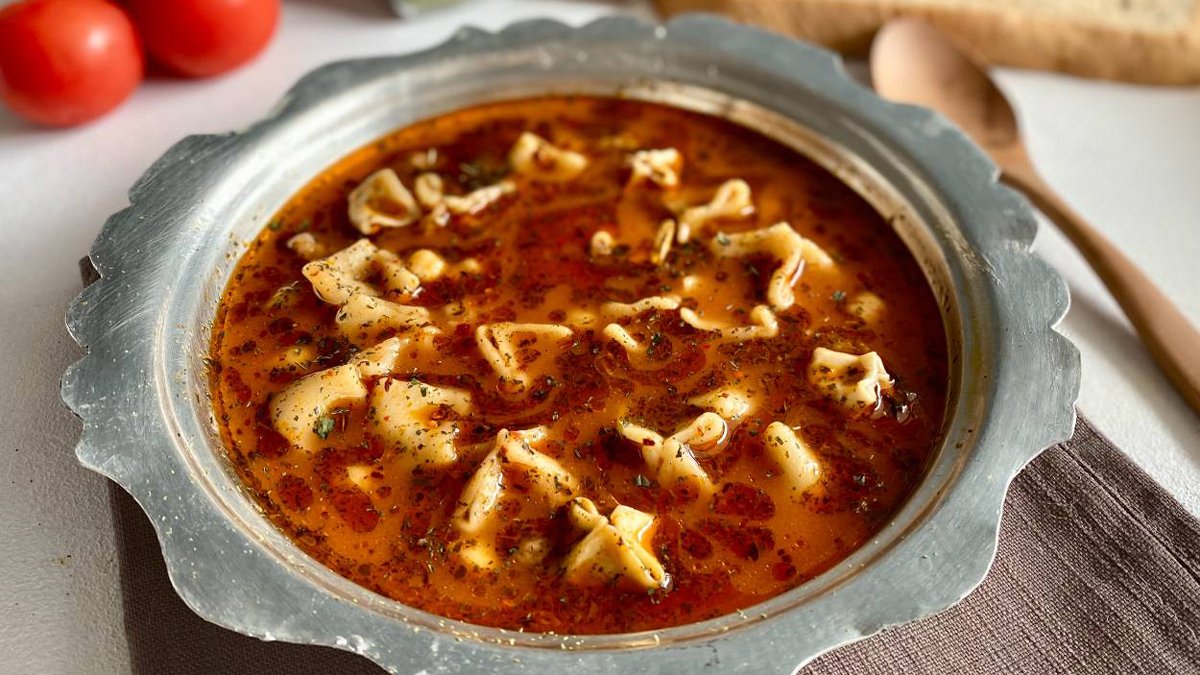 Bu çorba varsa yanına yemek aramayın! İşte Adana'lıların kurşun atıp kurşun yediği yüksük çorbası tarifi