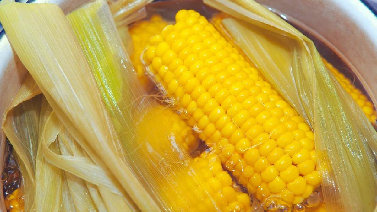 Düdüklüde saatlerce mısır kaynatma devri bitti! Bu yöntemle 5 dakikada pişecek: Üstelik hiç olmadığı kadar da yumuşak olacak