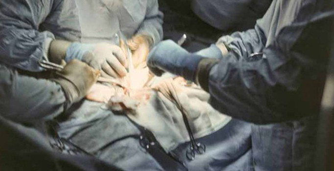 Antalya’daki FETÖ/PDY soruşturmasında Akdeniz Üniversite Hastanesi'nin ünlü cerrahlarına gözaltı