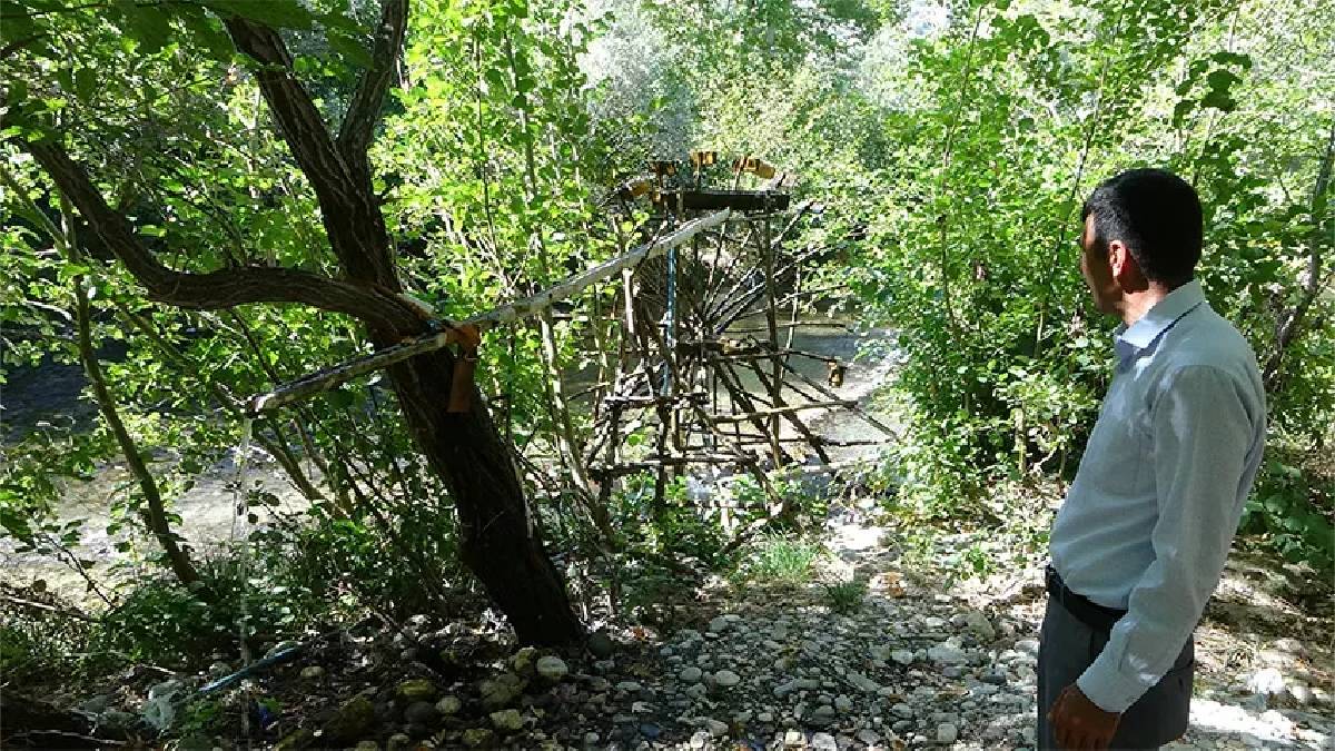 Yakıt ve elektrik kullanmadan üretimin dibine vuruyor! Öyle bir sistem kurdu ki, sıfır maliyetle çok kazanıyor