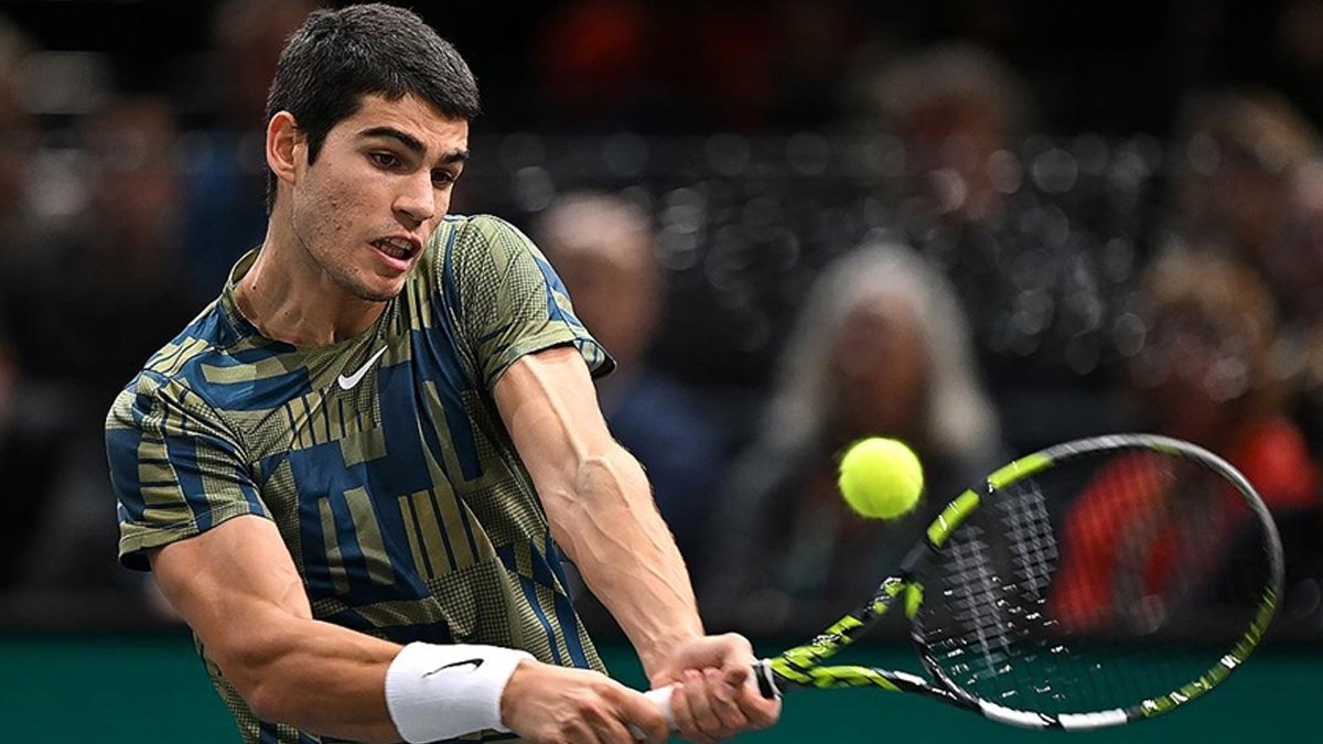 Alcaraz'dan Çin Açık'a erken veda