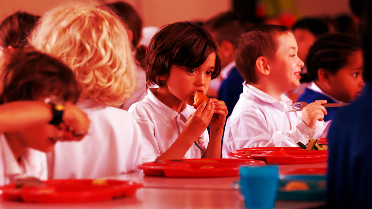 İlkokulda öğrencilere uyuşturucu verildi! 60 çocuk hastanelik oldu, büyük skandal ortaya çıktı