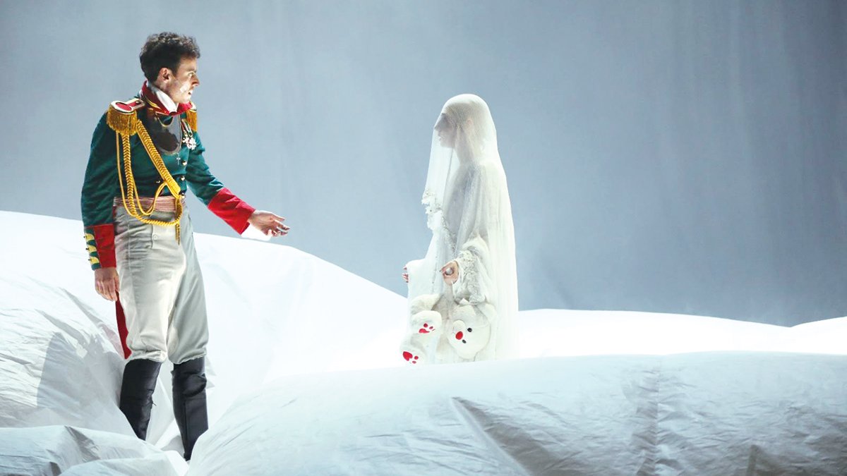 Tolstoy’un kült eseri Darülbedayi sahnesinde