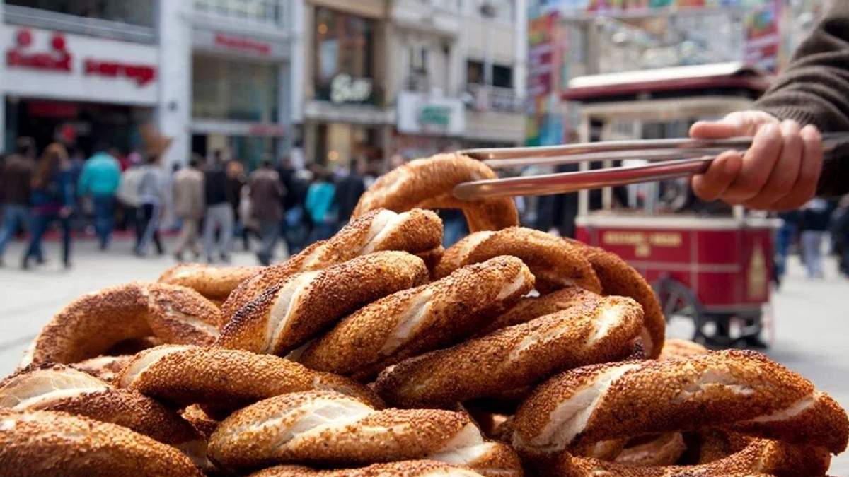 Artık alırken resmen eliniz titreyecek! Fiyatlarda yeni tarife: Simit yemek de lüks oldu