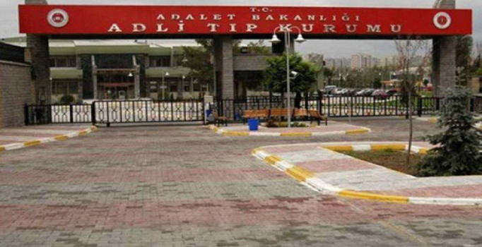 İstanbul Yenibosna'daki Adli Tıp Kurumu'nda polis ekipleri arama yapıyor - Son dakika