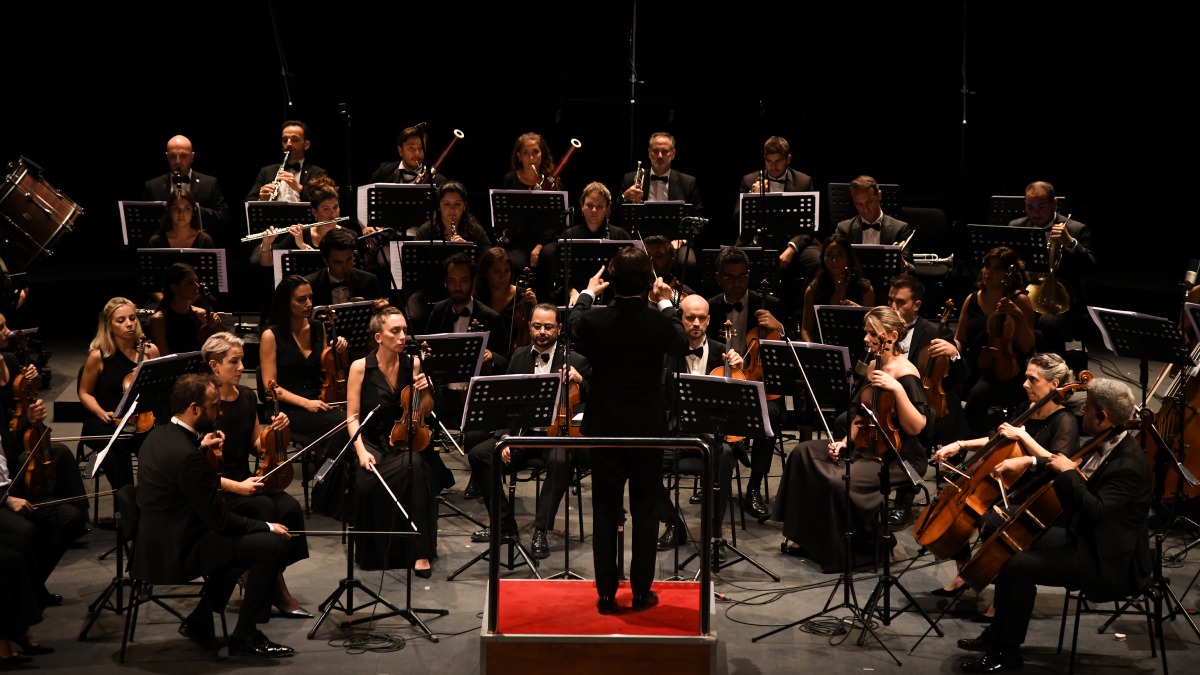 Kadıköy Belediyesinin Cumhuriyet’in 100. yılı dönümü için hazırlattığı “Türkiye” adlı eser ilk defa dinleyiciyle buluştu
