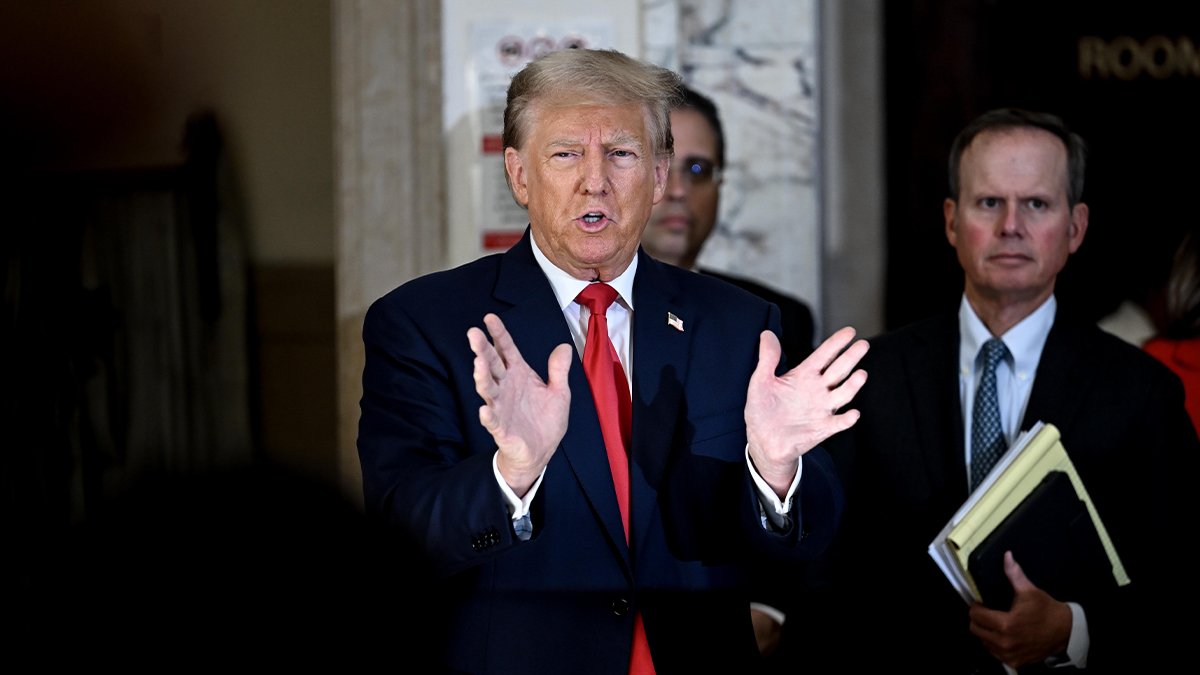 Trump yeniden mahkemede: Yargıç önce azarladı sonra konuşmasını sınırladı