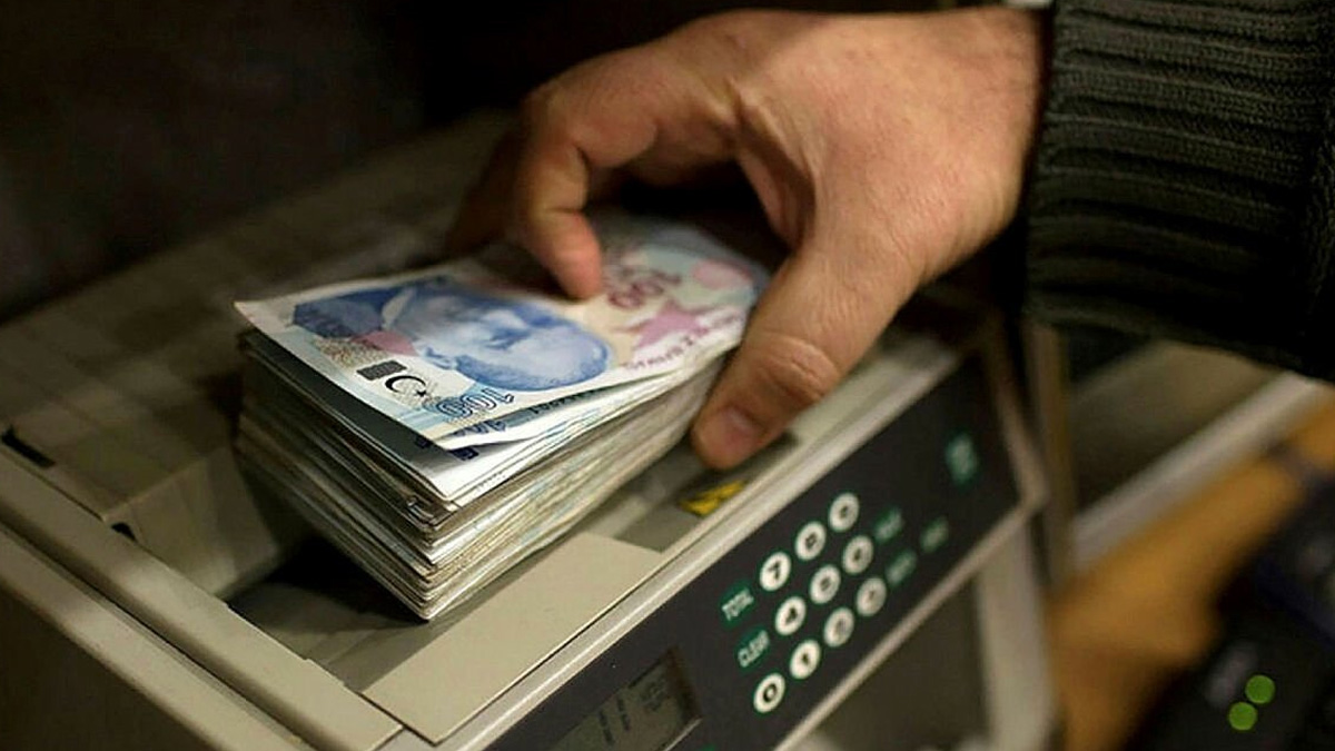 Kimliğini alan o bankaya koşuyor! Acil para lazımsa ilaç gibi kampanya, şimdi al 3 ay sonra öde