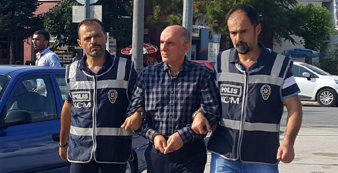 Bolu eski valisi Özçimen FETÖ/PDY soruşturması kapsamında tutuklandı