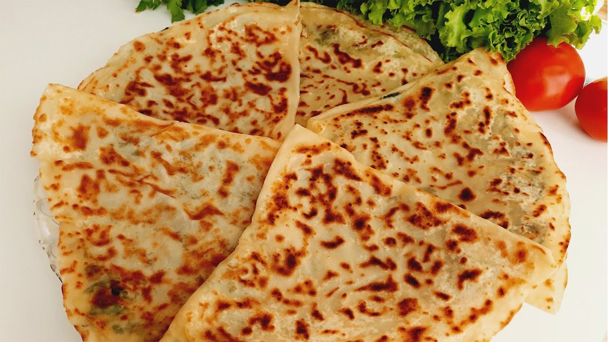 Akşam mayala dolaba at, sabah kahvaltıya şipşak yap! İşte hamuru durdukça güzelleşen gözleme tarifi