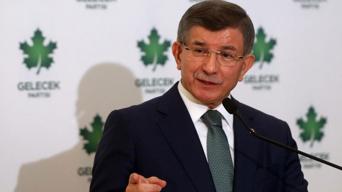 Davutoğlu'ndan iktidara 'Filistin' çağrısı: İslam İşbirliği Teşkilatı’nı acil olarak toplanmaya çağırmalı