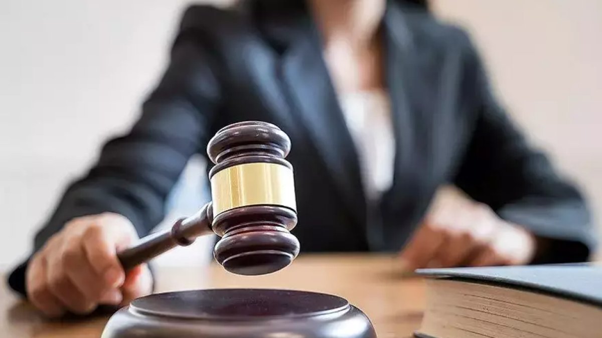 Savcı Olmak İçin Kaç Yıl Okunur?