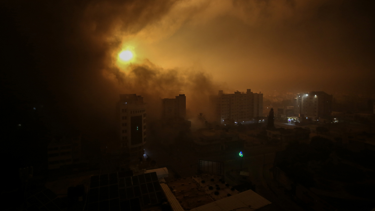 Gazze sabaha ölümle uyandı