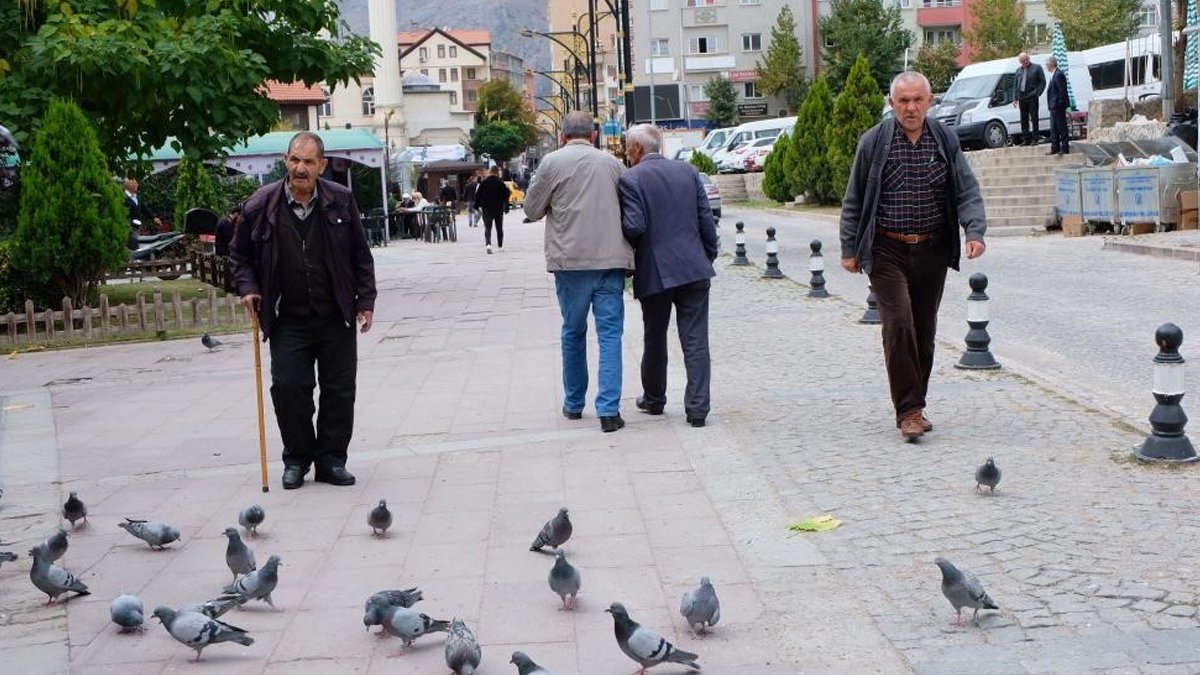 Karadeniz'de sadece orada yok: Gümüşhaneliler 'huzurevi' istiyor