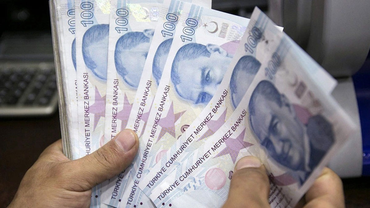 Emekli, dul, yetim aylığı alanlara ikramiye müjdesi! Onlar da faydalanacak, bu tarihte banka hesaplarına yatırılıyor