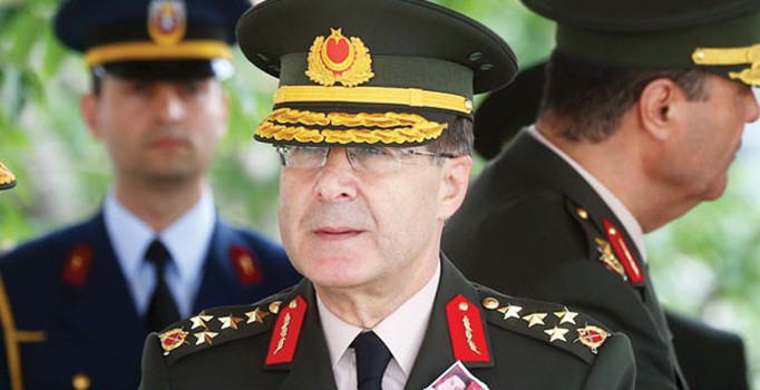 Orgeneral Kamil Başoğlu: Şortla terlikle rehin alındım