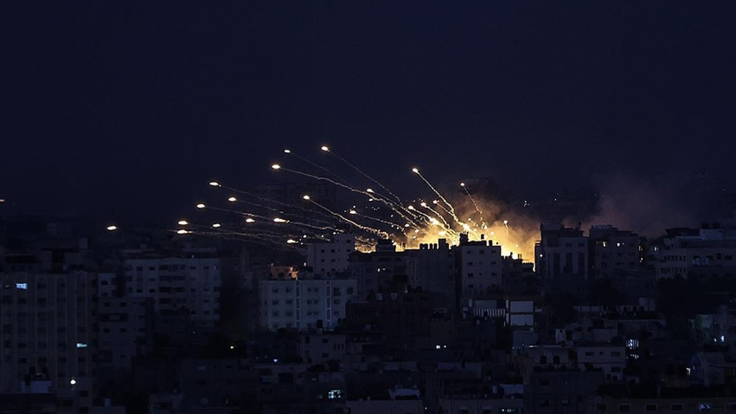 İsrail Filistin'e yasaklı silahla saldırıyor: 2014'te de aynı yöntemi denemişlerdi