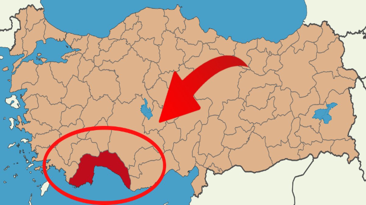 Bir bölge yanarken bir bölge donuyor! Hâlâ denize giren Antalyalılara kötü haber meteorolojiden...