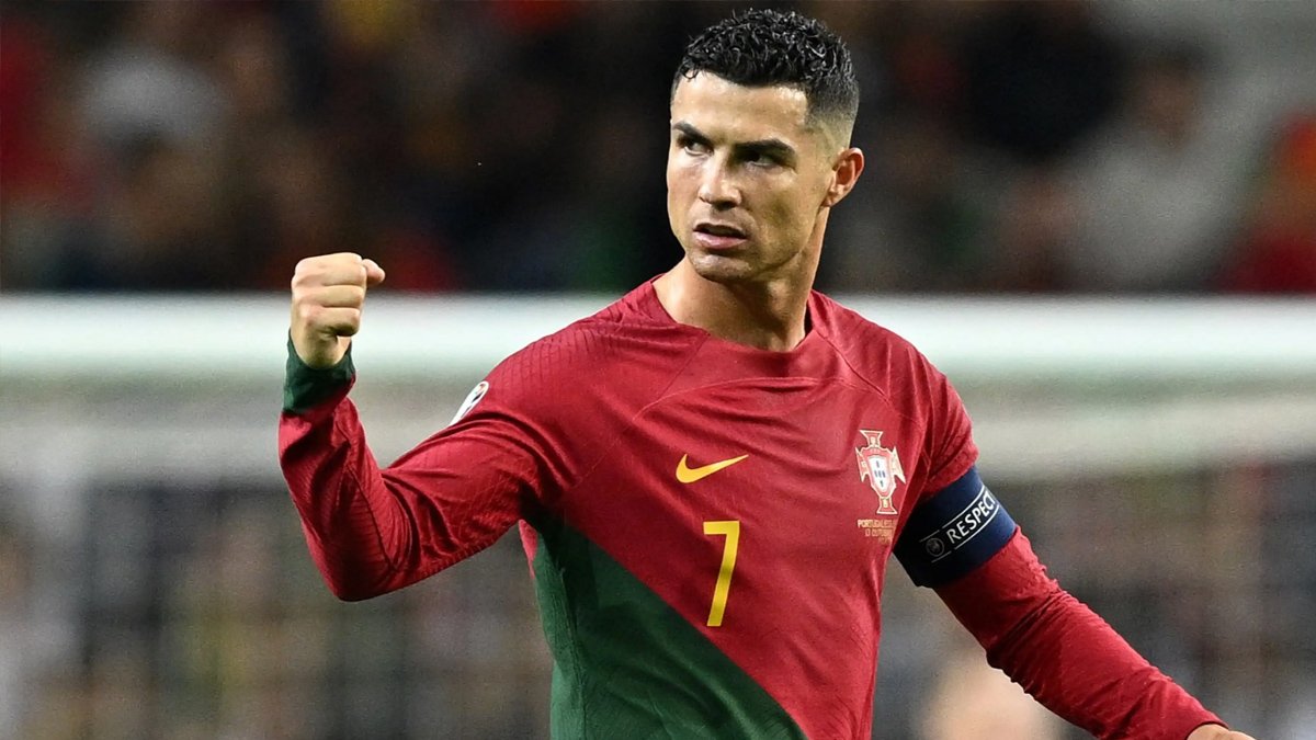 Ronaldo Müslüman mı oldu? Portekizli yıldızın o hali herkesi şaşırttı! Besmele çekerek...