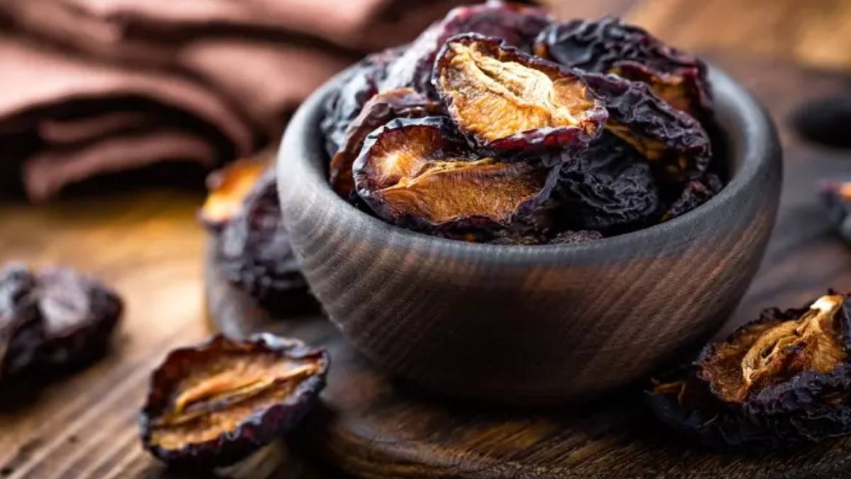 Günde 5 tane yiyin bir daha hasta olmayın! Tam bir şifa deposu... Bu meyveyi yiyen hastane yüzü görmüyor