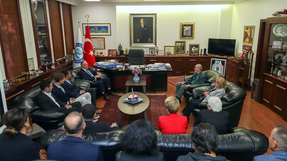 CHP Tepebaşı İlçe Yönetiminden Büyükerşen’e nezaket ziyareti