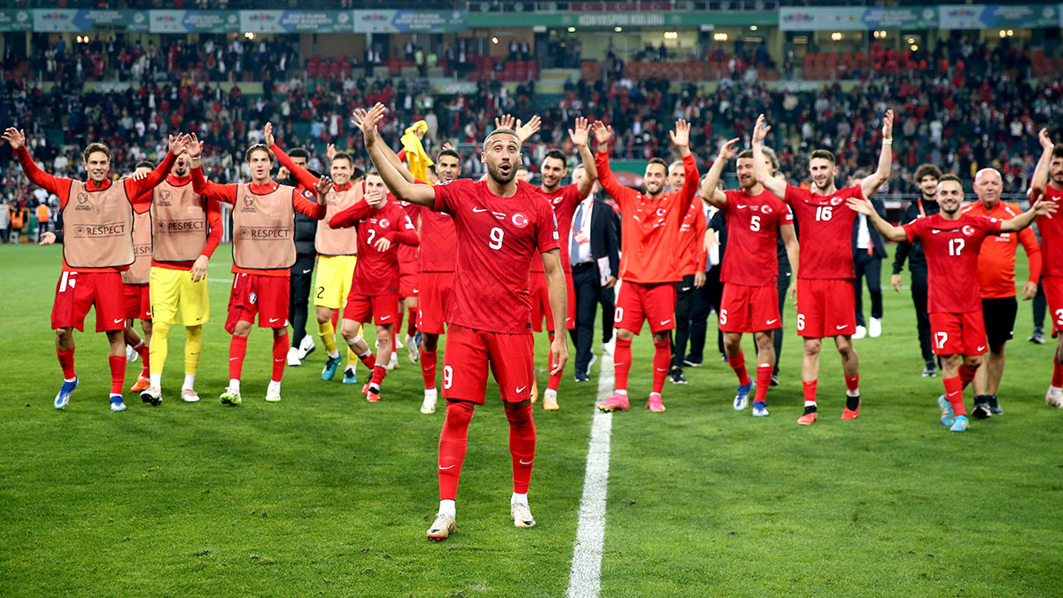 Milli takımın parlayan yıldızı meğer Beşiktaş'ı reddedip Galatasaray'a transfer olmuş! Eski yönetici her şeyi anlattı