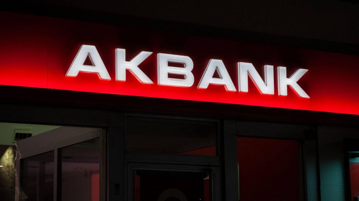 Akbank'tan büyük jest! Hem 7.500 TL ödeme hem de iPhone kazanma fırsatı... Hediyeleri bitmek bilmiyor