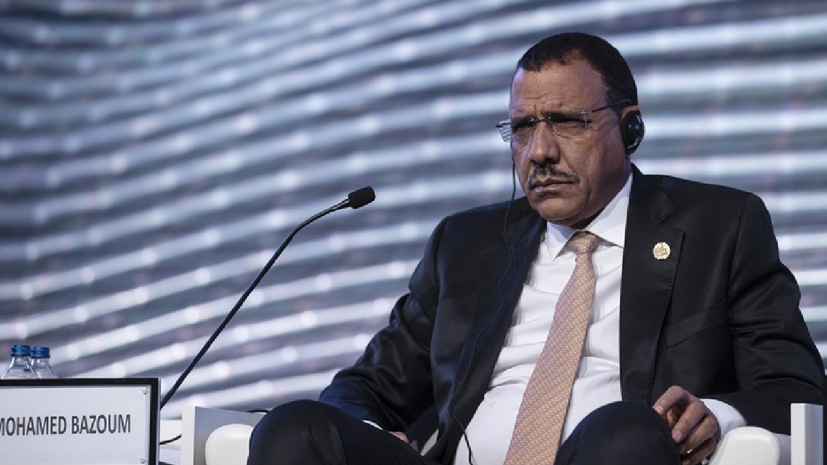 Nijer’in devrik lideri Bazum hapisten kaçarken yakalandı