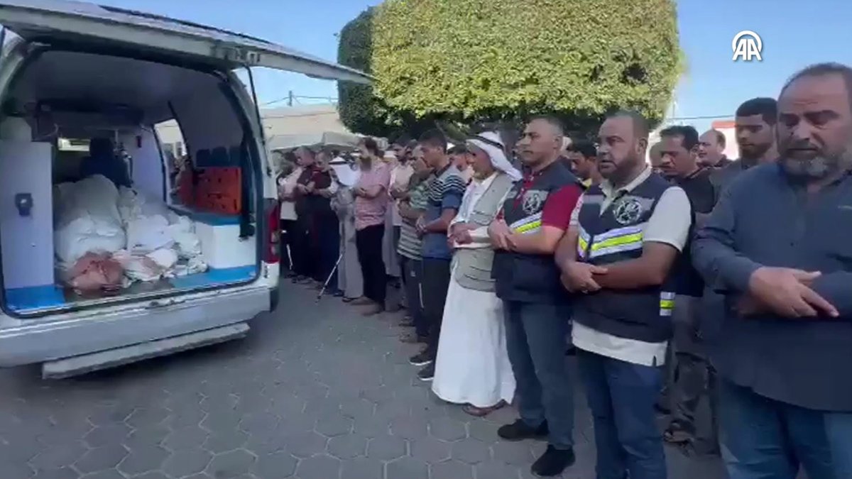 Ambulansta cenaze namazı... Gazze'de naaşları koyacak yer kalmadı