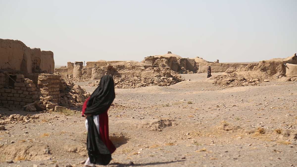 Afganistan'daki deprem felaketinde ölenlerin yüzde 90'ı kadınlardı: Taliban'ın kısıtlamaları ölüm getirdi