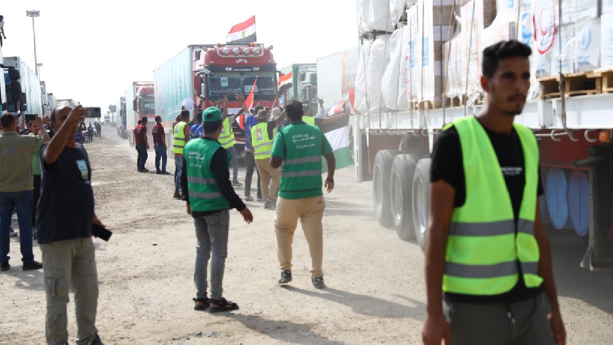 Gazze için ikinci yardım konvoyu Refah’ı geçti