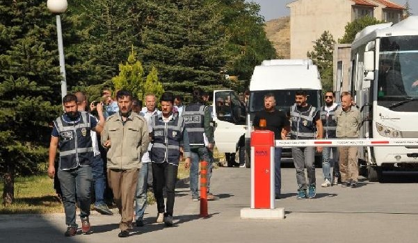 Yozgat askeri lise sorularını çaldıkları iddiasıyla 18 kişi tutuklandı - Son dakika