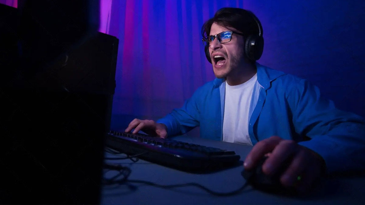 Veriler aksini ispatlıyor, siyaset ısrarla dijital oyunları suçluyor! Oyun oynamak, şiddeti azaltıyor mu, artırıyor mu?